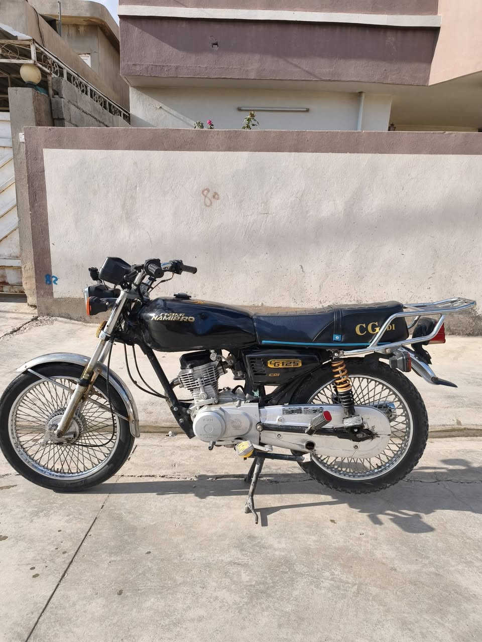 نامي برو للبيع موديل 2022 سعر 475 وبي مجال بسيط لطيبين
***********
