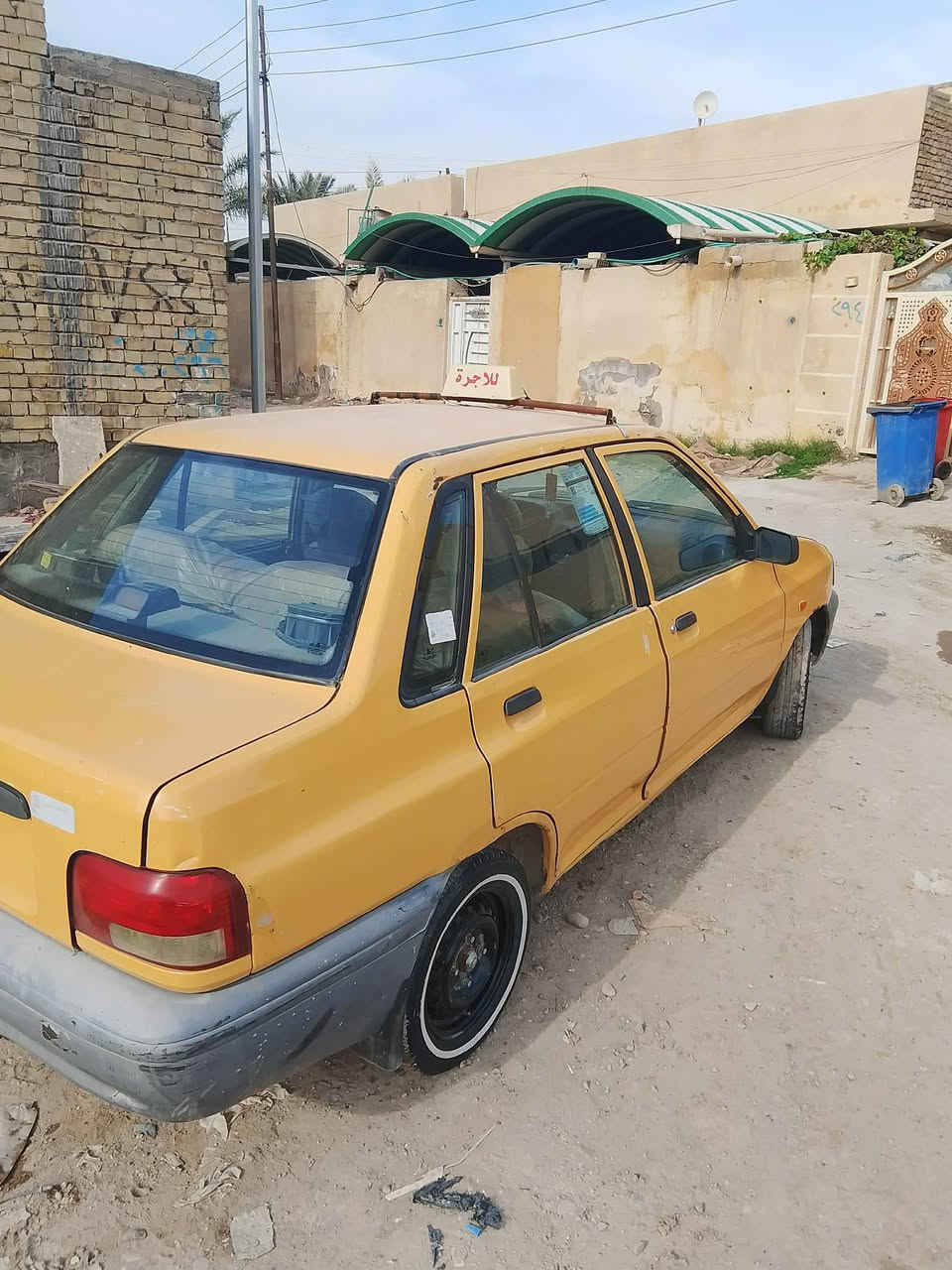 سلام عليكم سايبه البيع مديل ٢٠١٤ سياره نضيفه مكينه نضيفه بجك الشارع سياره متوكنه سياره  سياره نقصه شباك بس سعره 5 نضيفه *********** هاذه رقم متواجد بس بليل سعر 17 وبيه مجال سياره كوم حديد راعيه ميت العنوان بغداد السياحي
