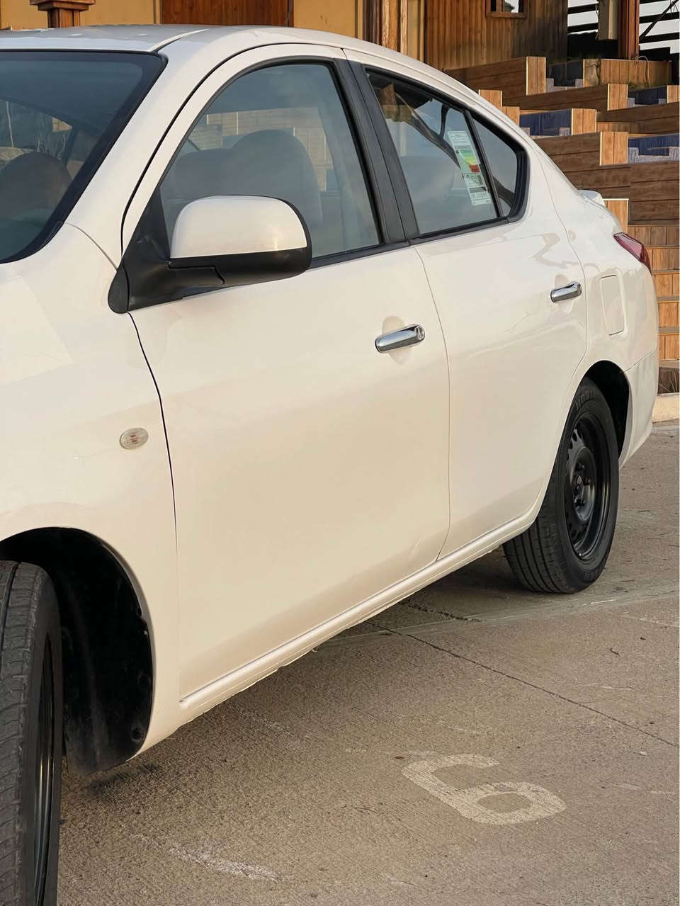 ***********📞 ***********📞
سني هندی  ،،،،،،،،2022
ماشية : 11300كم

-مرايات كهربائية -جامات كهرباء *
-رقم اربیل 
-سنوي جديد لحد 2030

سعر :  99 ورقة وبيها مجال 
مكان : كركوك 
***********واتساب كركوك, العراق
