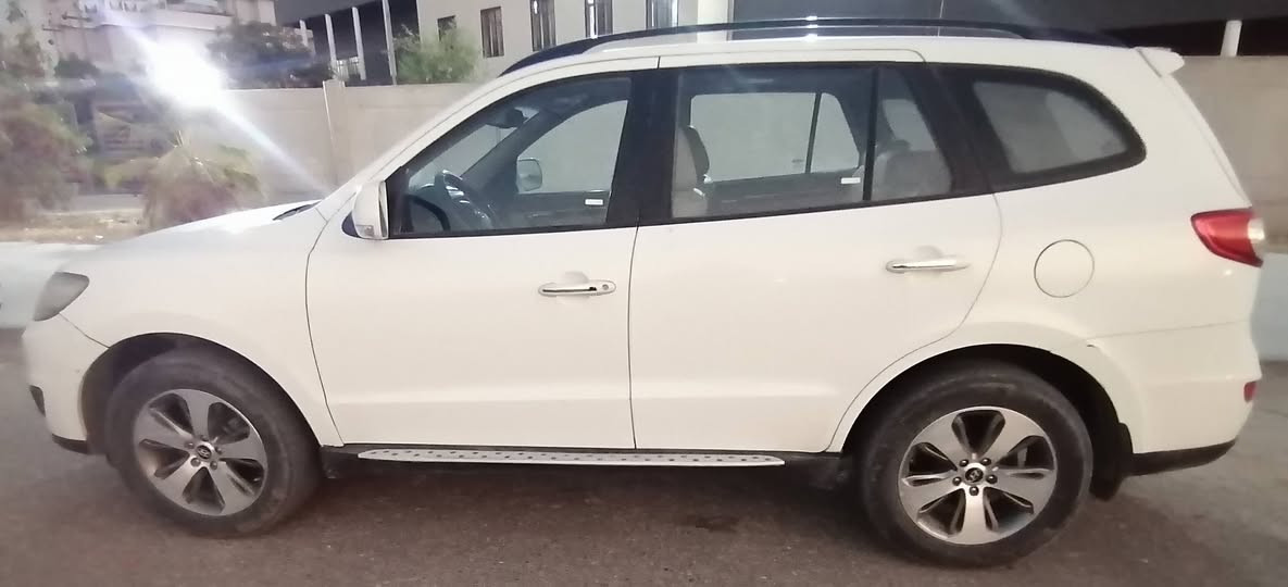 السلام عليكم ورحمة الله وبركاته
سنتافي ١٢ خليجي
٤ سلندر  ٢٤٠٠ 
٧ راكب
تبريد ٣ قطع
السيارة مكفولة عدا بارد مقدم الچاملغ الامامي الايمن بمقدار شبر
لون ابيض
رقم قادسية
بيهة حالوب بسيط تجي وتشوف بعينك
مري شفط
كرسي السائق كهربائي
سيارة جاهزة 
فتحة سقف
حساسات وكامرة خلفية بلادية
تحكم ستيرن جهتين
فول مواصفات
السعر ١٤٥ وبهة مجال
سونار موجود
***********
