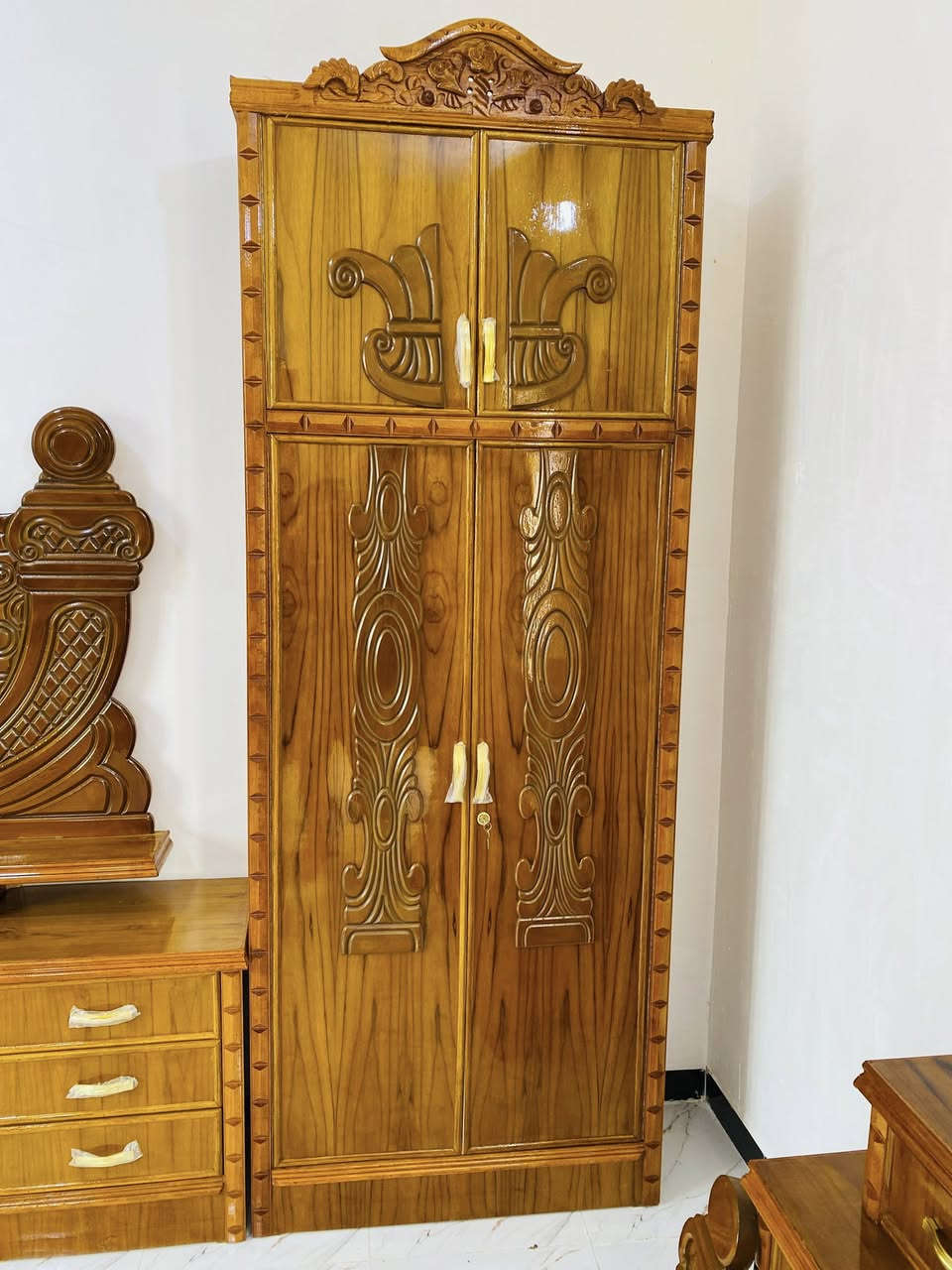 معرض الحامد لأثاث يعلن 😍
عن وجود غرف نوم😍👌👌
وللتفاصيل والاستفسار❓❓❓❓❓❓❓❓❓
اتصل على هذا الرقم☎️☎️☎️☎️☎️
*********** حامد أبو محمد☎️☎️☎️☎️☎️☎️☎️☎️☎️
أو  ‭***********‬ عباس حامد 📱📱📱📱📱📱📱📱
العنوان هيت شارع الجري🏞🏞🏞🏞🏞
‏يوجد لدينا خدمة توصيل￼🚚🚚🚚🚚🚚
مقابل جامع عبد الله المبارك 🕌🕌🕌🕌
