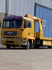 مان موديل 2007 سطحية وكرين محرك 6 سلندر كير 4*4السيارة جاهزة للعمل الا...