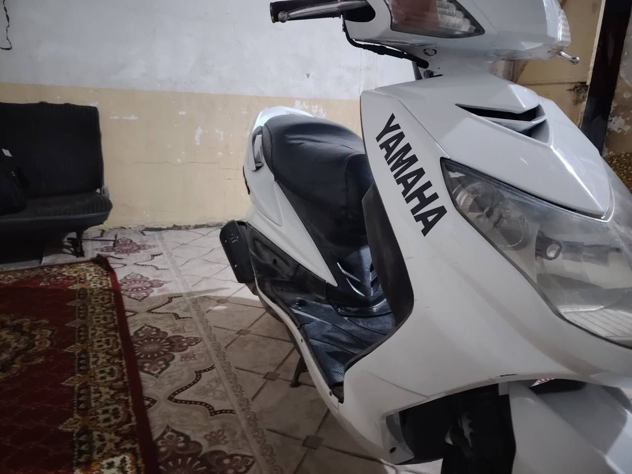 سگنس فحل
الرداجه نظيفه خطين قبق نفخ كل شي بيها بلادي دراجه نظيفه
السعر 650 وبيها مجال
***********
