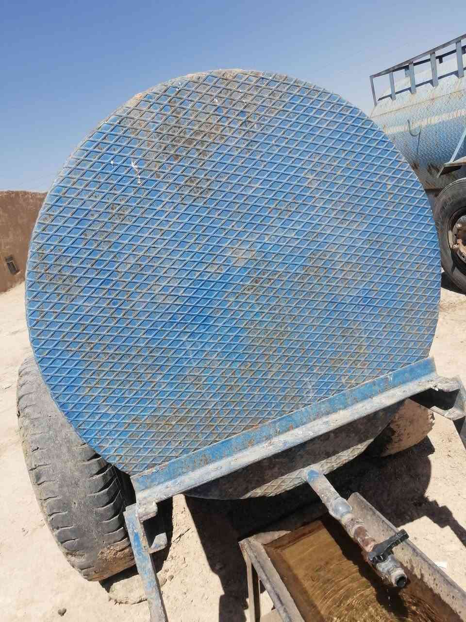 مقطوره لبيع السعر مليون بيه مجال لعنوان لحويجه ***********
