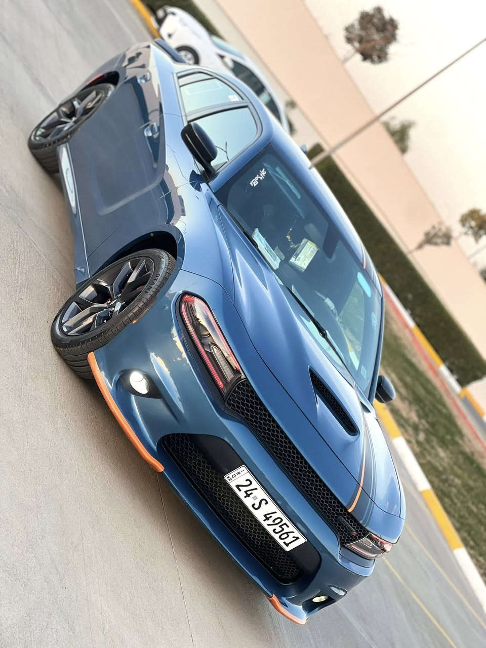 سلام عليكم
دوج جارجر موديل (2021)
مواصفات (GT)بلاك 
سو په ر تراك 
شاشه كبير ؛ كوشنات كاره بايى 
به سمتينت ؛ تشغيل عن بعود 
حسات خلفى ؛ سماعه ارپاين 
كوشنات خار ؛ ستيرن تتفيه 
گير شفتات ؛ تحكم ستيرن 
توويل ؛ ويل تاير (20) جديد بيلادى 
بيها هواى مواصفات 
سياره گير; محرك; حداديه; كول جديد 
ره قم; سنه ويه; هه زه; كول جديد; تحوي
ثانى يوم ; 
سياره بيهاجاملغ گدام سبوغ جملغ خلفى كلير امريكا بدون ده واخيل بدون ارباك صور حادث 
موجود 
مكان سياره ار بيل 
سعرها (237) $ بيها مجال قليل 
رقم موبايل (***********) 
واتسئاب موجود
