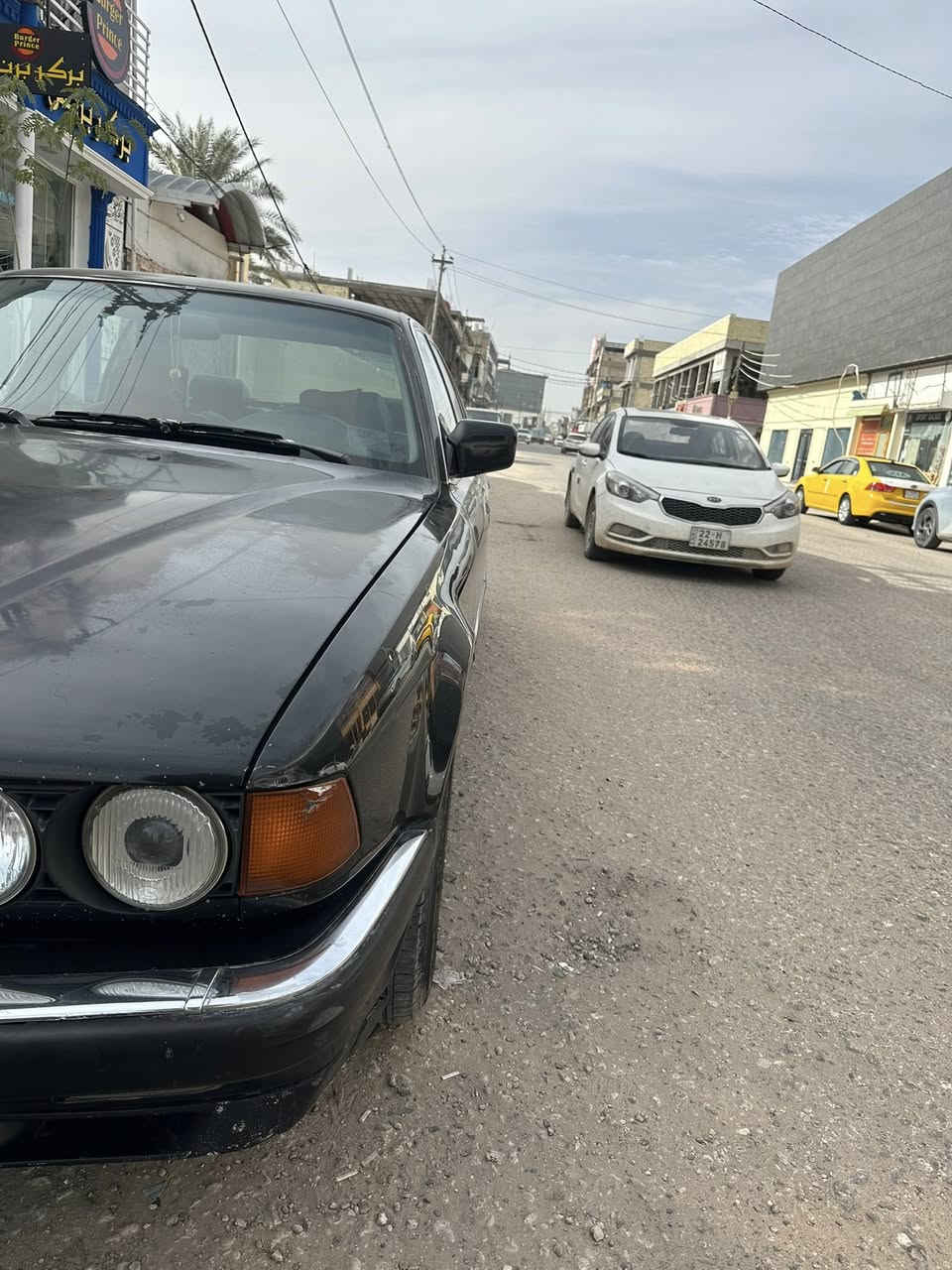 سلام عليكم 740 كفالة السيارة كير محرك حدادية كهربائيات كلها بحالة ممتازة بدون قطره صبغ السيارة بيها جراد بنيد وقمارة وجنطة السياره نضيفه وبالعافية على الي ياخذها 
سعرها 58 وبيها مجال كلش بسيط 
*********** هذا رقمي ومتواجد بالفيس
مكان السيارة نجف
