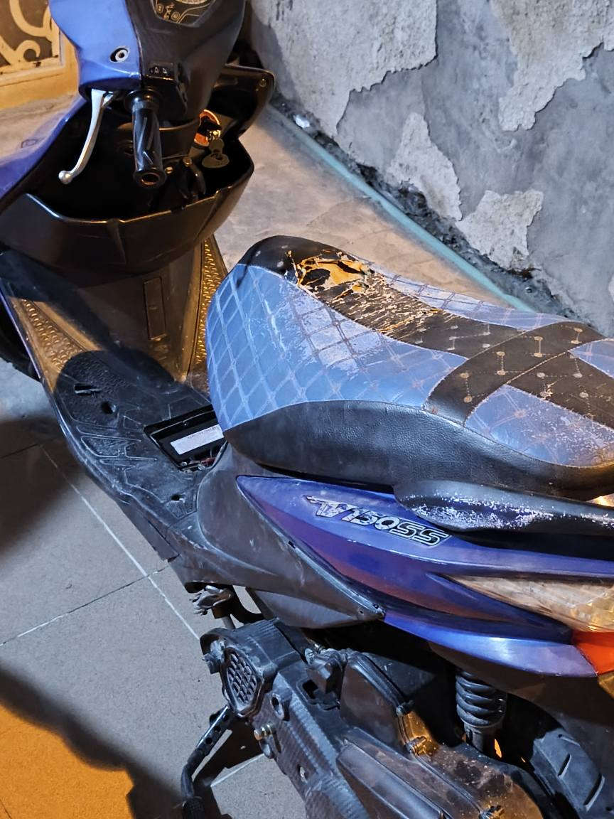 سلام عليكم 
ادرس صيني مكينه 150
السعر 185 وبيها مجال للشراي دهل اوران, واسط


**إذا كنت صاحب هذا الإعلان وتريد حذفه لأي سبب، رجاءا أرسل رسالة إلى الدعم الفني**