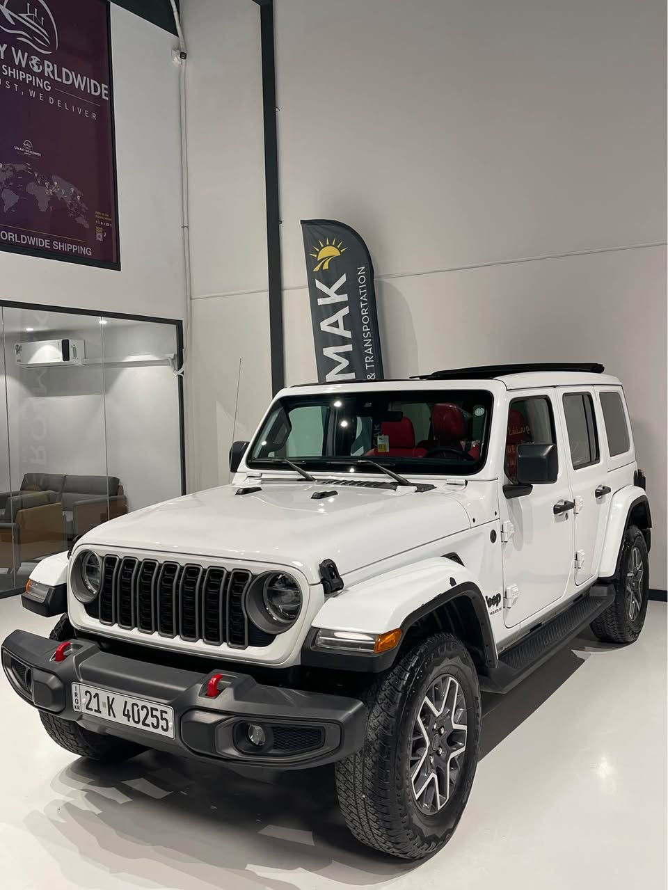 جێب ڕانگلەر ٢٠٢٣ سپۆرت 
سەیارەکە نموونەیە لە جوانی بێ بۆیاخە تەنها یەک کارتی هەیە
٢١.٠٠٠ میل ڕۆشتووە - سەقفی کەشفە - مەکینە ٤ پستۆن تۆربۆ
پێش و پشتی کەپسە - ئێرباگی بەس سوکان. تەقیوە 
ناوی کراوە بە سور و چوار تایە و ویلی لۆکی لە ژێرایە 
رەقەم سلێمانیە - گێڕ و مەکینە و تەحویل و غرامە بەشەرت 
ڕەقەم شاسیم داناوە شوێن سلێمانی -
1C4HJXDNXPW618044

0770 190 2290
0750 122 0523 السليمانية, العراق
