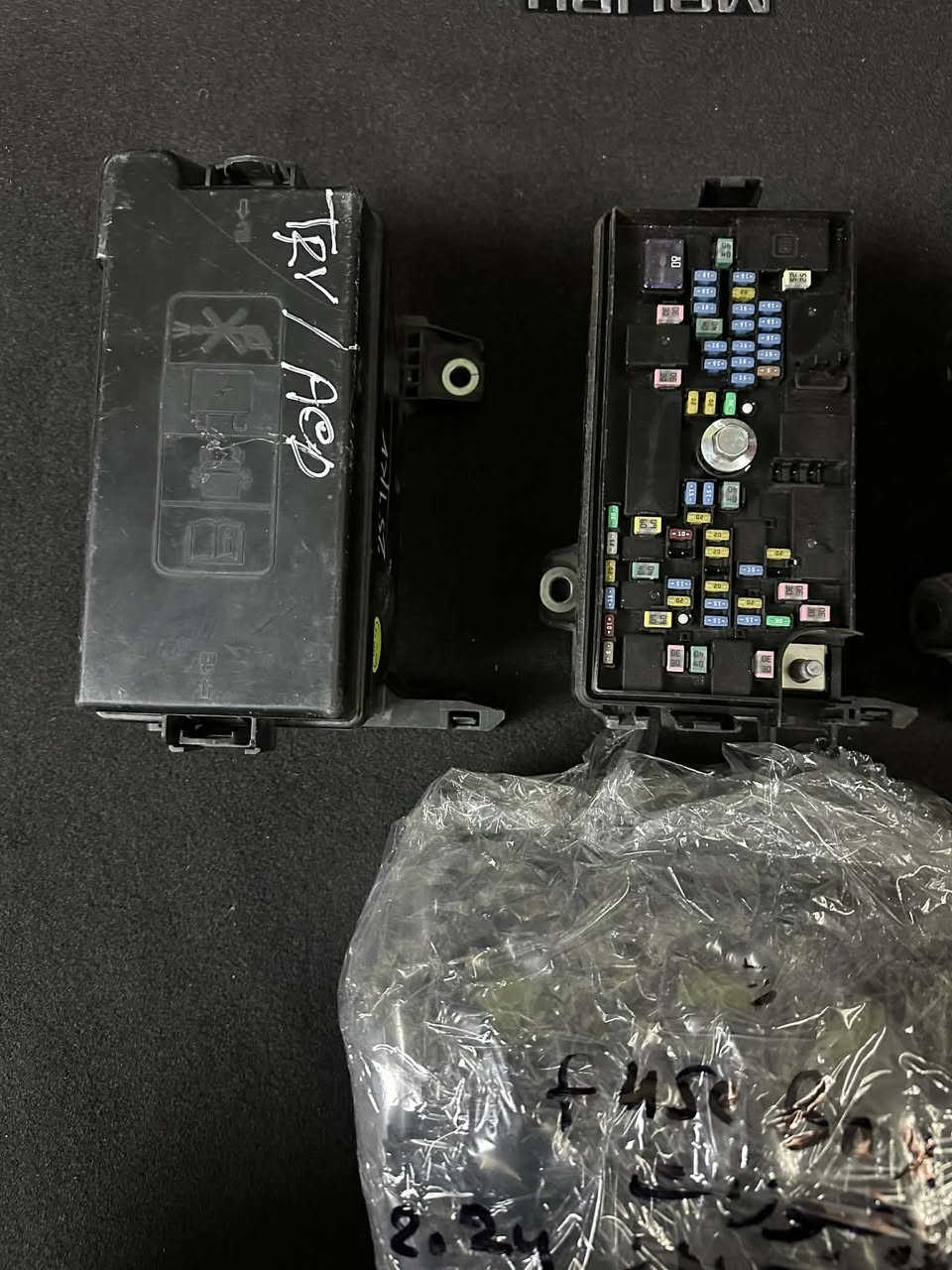 السلام عليكم

من رخصه الادمن المحترم //

قاعده مال الفيوزات اصليه تفصيخ مال ترافرز واكاديا شكل الجديد 2024 لل 2026 كل الفئات ترهم  وشرط الفحص كاملة ويه القبغ , بغداد واتس اب ***********
