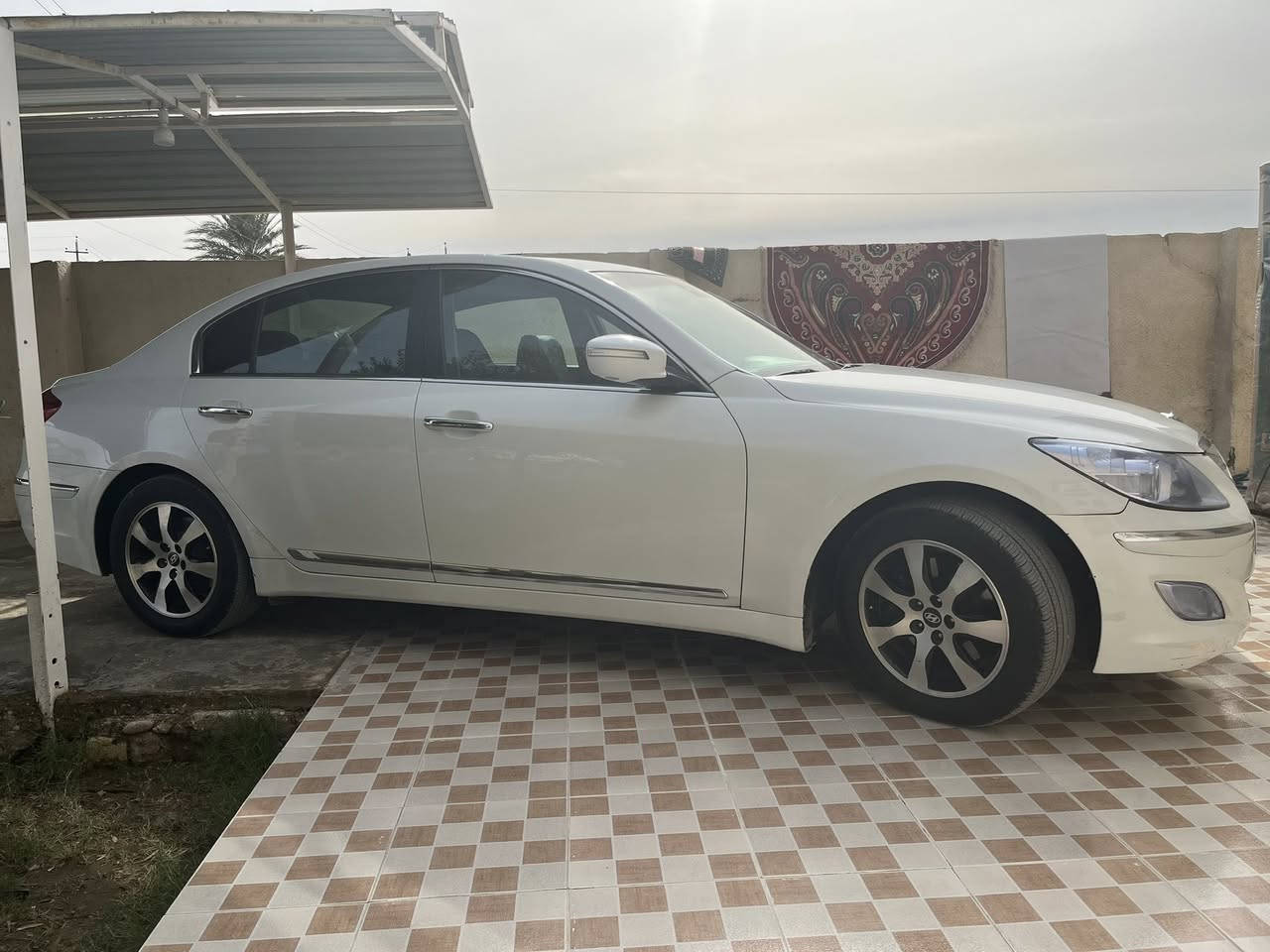 جنيسيز 2013 خليجي ابيض صدفي محرك 3300 كير 8 نمر تخم تاير نكسن جديد صدر خلفي امامي جديد محرك كير تبريد جديد بدون اي نضح او صوت او مشاكل. باتري جديد مكفولة  من الضربه بيها فقط صبغ بهلال الجاملغ الخلفي جوه قبغ البانزين وموضح بالسونار  يعني السيارة كل نقص مابيها وكلشي بيها شغال للبيع بسعر 139 وبيها مجال قليل للاستفسار الاتصال على الرقم *********** موجود واتساب على نفس الرقم
