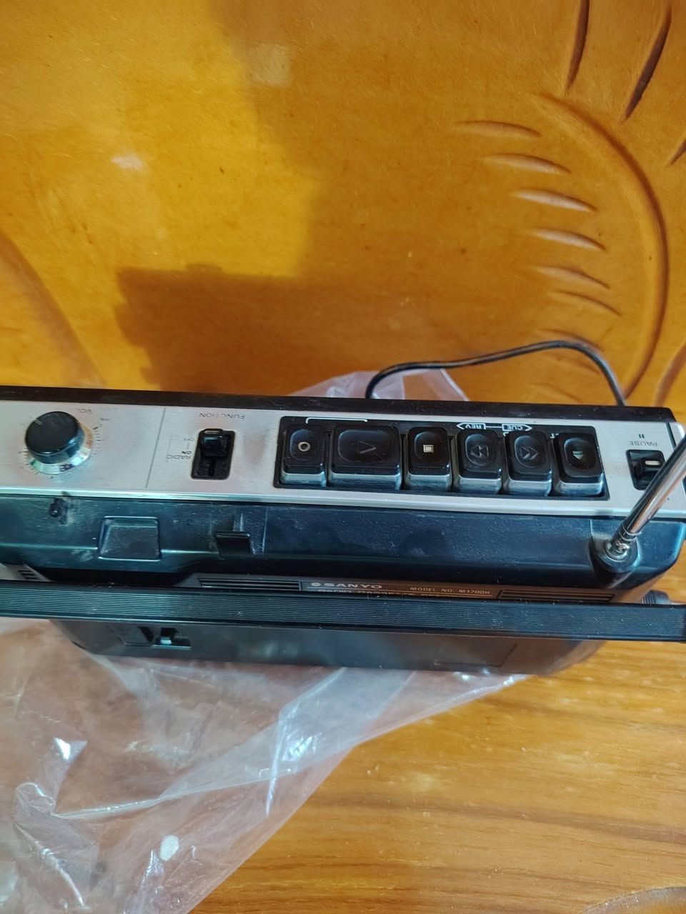 فخر الصناعات اليابانية مسجل راديو
سانيو لكن بدون fm من الشركه
 كهرباء باتري السعر والتفاصيل خاص


**إذا كنت صاحب هذا الإعلان وتريد حذفه لأي سبب، رجاءا أرسل رسالة إلى الدعم الفني**