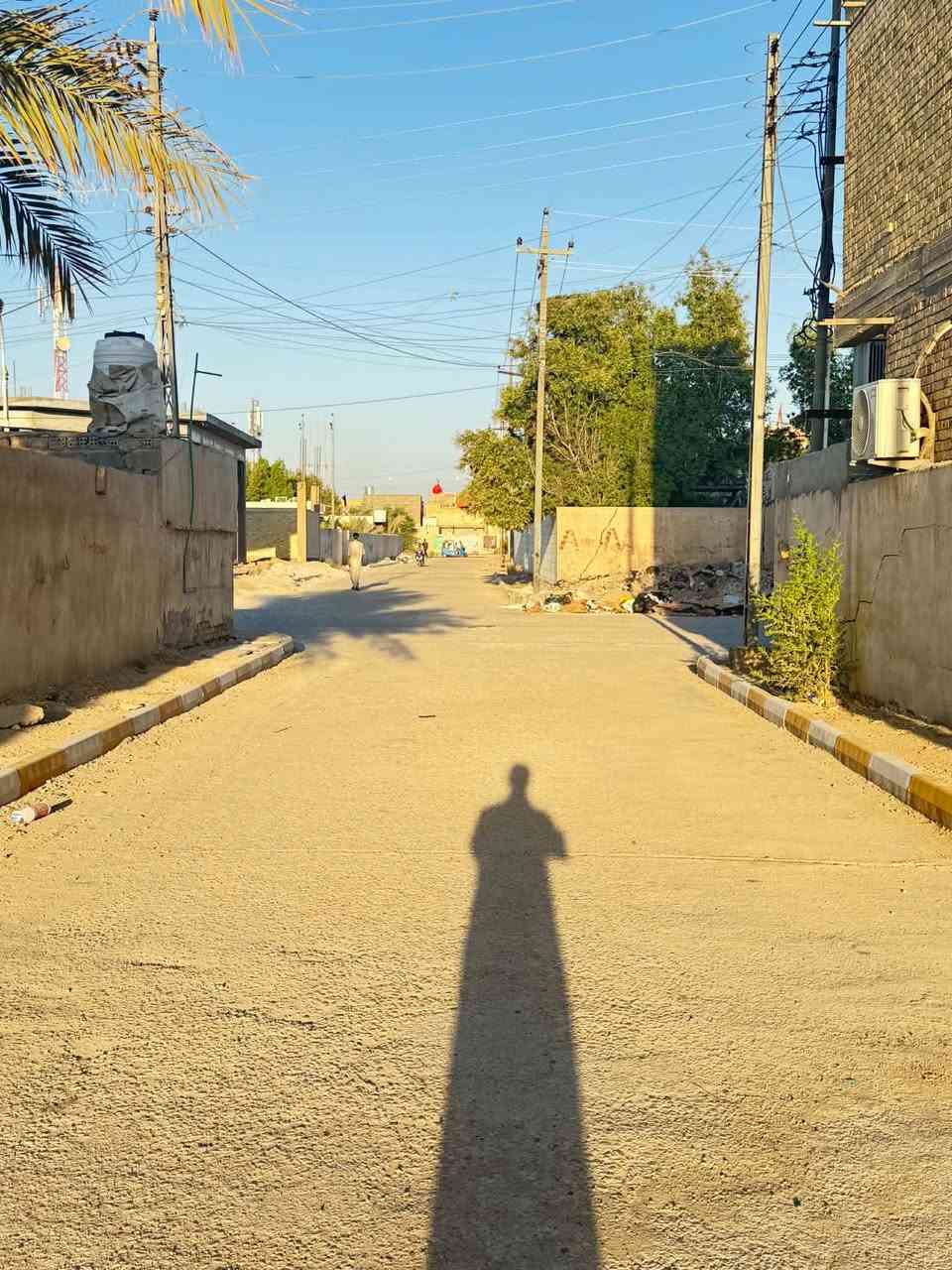 السلام عليكم ...
🏚️((( يعلن مكتب المنتظر للعقار عن وجود  🏠  ))))البيت #للبيع 
#الموقع خلف بريد الدواية قرب #ثانوية النور _الأهلية 
المساحة 400م طابو صرف متكون من خمس غرف 
واستقبال ١١*٤ #صاله ٨*٥
البيت بناء قديم بس نضيف
اللا ستفسارالاتصال. على صاحب البيت ***********
