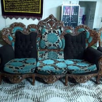 تخم • ٩ مقاعد • بغداد