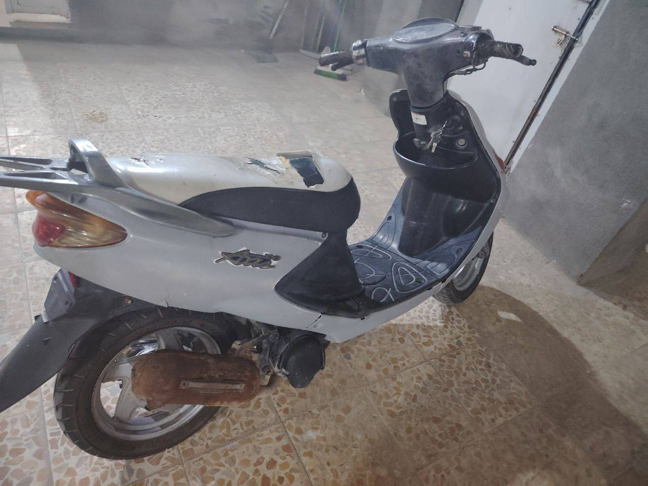 دراجه اكزاز لبيع
مجفته مكينته وناعمه وشغاله من اطول لطول سلف هندر كهربايات كامله امرتبه 
السعر 250 وبها مجال 
مكاني سوق الشيوخ 
***********
