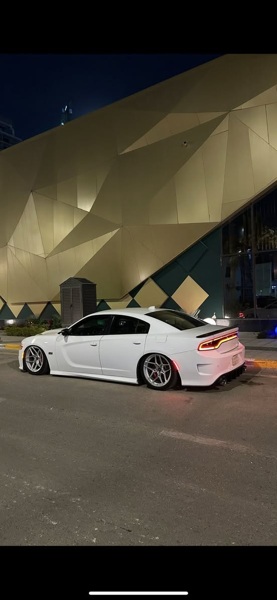 لسلام عليكم للبيع جارجر سكات 6400  2016 1/1 عدا الفتحه رقم بغداد باسمي 
الموصفات : 
سوبر تراك باك
شاشه جبيره كاربلي
كشنات كنتاره  دخل احمروجلد كهرباء 
تدفئه تبريد كشنات
خزن ميموري 
تدفئه ستيرن 
رادار بالمري
مري قلاب
دمام خلفي من شركه بيس
سياره فول عدا فتحه 

الاضافات : 😍 
ويل روهانا 
صبغ ويل وفجوج 
سقف روز ابو 400 نجمه 
غطاء مال فيوزات وقبق الدبه 
مازدات متغير وياها عين الشيطان 🔥

التزويد : 🔥
شوته kn 
اويل كاج كان نوع بلت الاحمر 
ميثانول انجكشن اصدار الاخير 
كيج AFR من شركه AEM
دركه هلكات اصليه 
دواخل كاربون كامل 
بلكات njk ريسنك 
ولف حماوه ريسنك 82c  
تفريغ 
داون بايب 3 انج 
عليها جكات S2
برمجه بيد البطل مصطفى ايكل 

السياره ربع ميحتاجلها صرف كامله مكمله من كل نواحي 
حادثها جاملغ خلفي وربع الباب الخلفي والامامي وبنيد مبدل
بدون ايرباك السياره

200 وبيها مجال
هذا رقمي واتساب واتصال مافتح فيس قليل
***********
