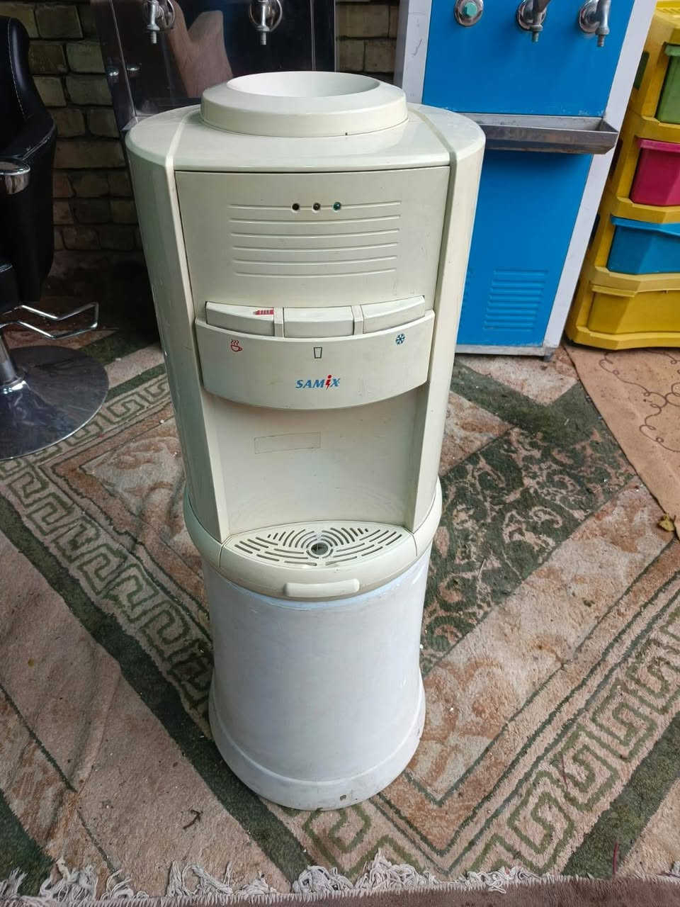 غراض لبيع المكان بغداد نهايه حي أور سبع قصور شارع ابو علي واتساب *********** اتصل واني بخدمتكم
