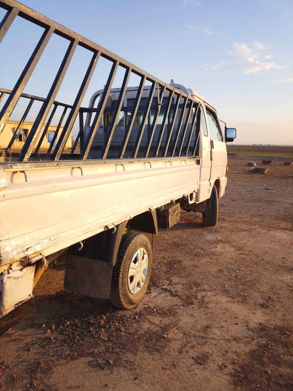 للبيع كيا بنگو موديل 95
رقم الانبار انگليزي بسم المشتري محرك كير اكسل شرط 

شاصي شرط رقم شاصي واضح گشر نضيف 

جاهزة ونضيفة السعر 45 ورقة وبيه مجال 

مكان السيارة موصل ربيعة الموشراي  لايتصل ولايعلق 

أتصل ***********  ***********
