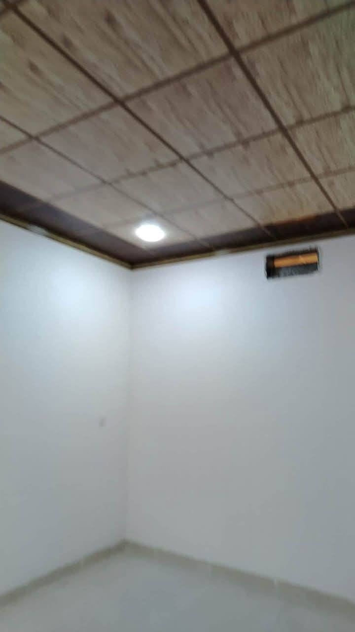 🏠 دار للـــــــبيـع 
في حي الاعلام  
______ قرب جامع القاسم __________

المساحــــــة // ١٠٠متر  #طابـــــو زهور 
الواجهـــــــــة // ٥ ونص    م

________________
🏗️🧱#الطابــــــــــــــق #الأرضـــــــــــــي
غرفـــــــــــة 1   وصالـــــــــــة وهـــــــــــول ومطبــــــــخ حـــــــــار وبــــــــــارد ومجـمـــــــــع صحيــــــــات ... وكراج سيارة  

🏗️🧱#الطابــــــــــــــق #الثانــــــــــــــــي
 ٢    ...  غرفه نوم وهول واستقبال وصحيات 
____________________
مواصفات الدار
نظام دكتات نظام كامرات  نظام دشات نظام خط وطني لكل  

منظومة كامرات 

_____________________
________________💲
السعــــــــــر   ع خاص 
________________💲
_____________________

#مكتـــــــــب
           🏗️🧱العباجي الاستثمارات العقاري  🧱🏗️
#الكائــــــــــن
  حي الزهور سيتدتي الجميله #مقابل جرزات كرم #أوالإتصال 
         *********** 📞☎️📞*********** 
                           ‏‪*********** 
_____________________________________________
