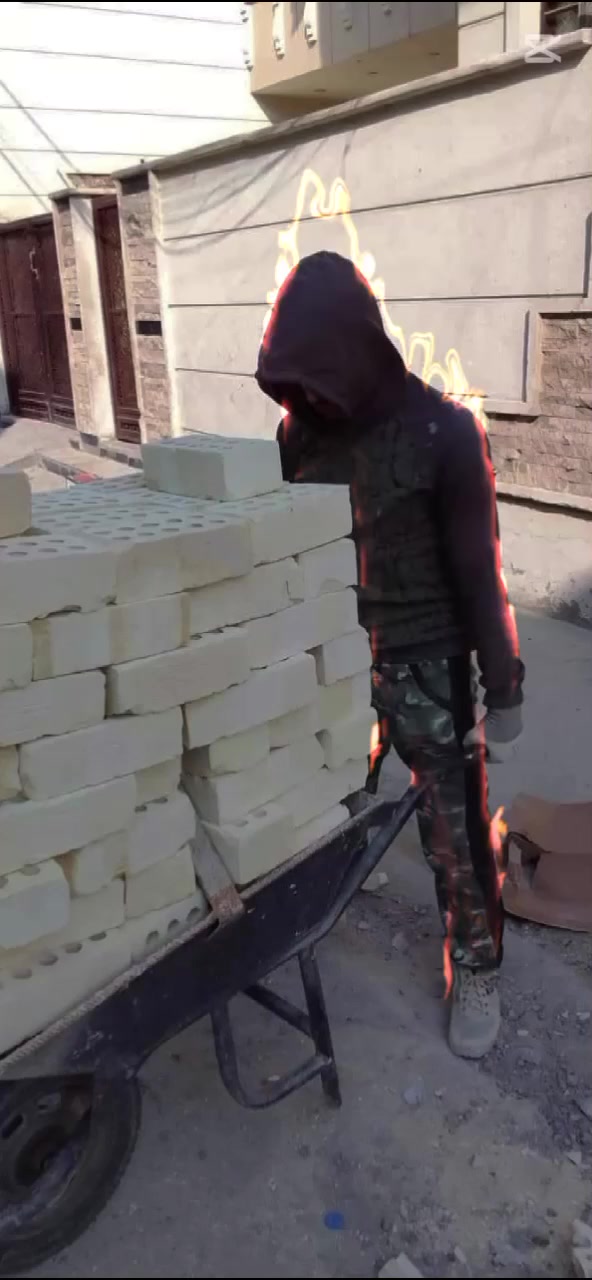 يوجد ونج تصعيد جميع ‏انواع المواد ،، ‏‪***********.
***********
