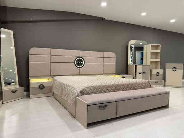 غرف نوم تركي 10 قطع كنتور 8ابواب طول الكنتور 3 متر و 30 سم اناره بالكنتور برغي وجوي حديد 
الجربايه مخزن جكات 
اناره بالجربايه 
اناره بميز تواليت
السعر مليون و 750 الف فقط 
للحجز والاستفسار راسلونا وات ساب ***********
  ***********
  البصره 
 نقل وشد داخل مركز البصره مجاني توجد خدمه توصيل للاقضيه والنواحي والمحافظات الجنوبيه بأسعار مناسبة ملاحظه ما تدفع اي مبلغ قبل لا تنشد وتكمل ابيتك عليكم بس تنزيل الكراتين من السياره لداخل البيت
