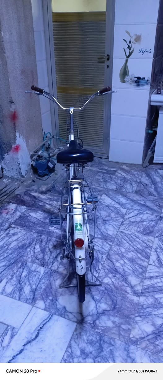 السلام عليكم بيسكل بناتي حجم (٢٦) وحساس بيسكل نضيف كلش وتايرات وجوابة جدد قبل كم يوم بدلتهن البيسكل مابي اي نقص وهاي مثل ماموجود بالصور مديل (٢٠٢٠) وبي ختم شاصي السعر (١٤٥)الف وبي مجال للطيبين


**إذا كنت صاحب هذا الإعلان وتريد حذفه لأي سبب، رجاءا أرسل رسالة إلى الدعم الفني**