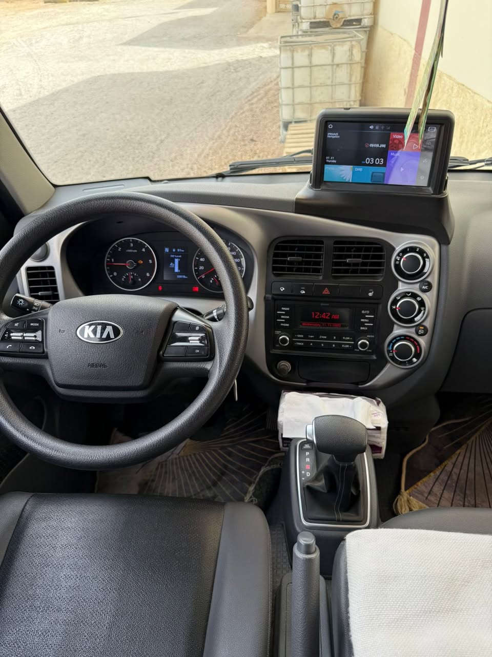 سلام عليكم عندي كيا دبل قماره اوتماتيك موديل ٢٢ ابيض للبيع محرك ٣٠٠٠ مسكر


**إذا كنت صاحب هذا الإعلان وتريد حذفه لأي سبب، رجاءا أرسل رسالة إلى الدعم الفني**