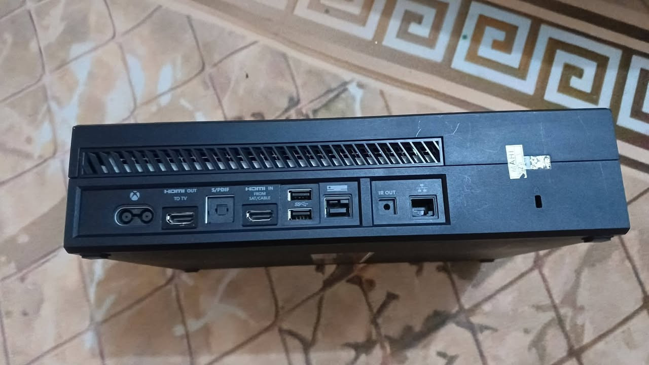 اكس بوكس ون فات للبيع
ذاكره500كيكه
مع جوستيك سيريس اس مع محوله اصليه مع واير ربط تلفزيون
نضيف لوك ستيكر مستعمل قليل 
مكاني ناصريه قضاء الرفاعي ما عندي توصيل 

❤


**إذا كنت صاحب هذا الإعلان وتريد حذفه لأي سبب، رجاءا أرسل رسالة إلى الدعم الفني**