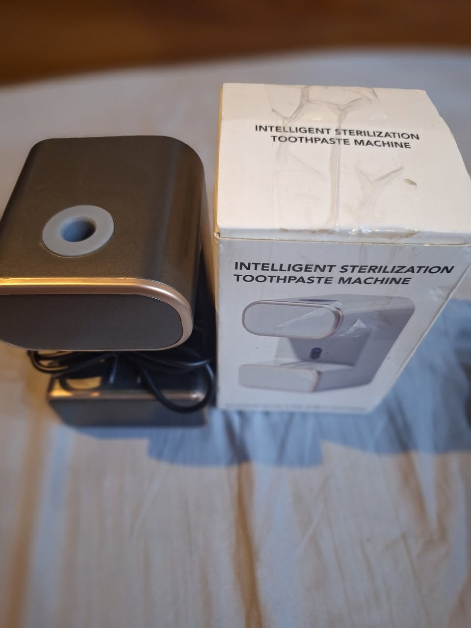 هذا المنتج عبارة عن جهاز ذكي لتعقيم وتوزيع معجون الأسنان، يهدف إلى الحفاظ على فرش الأسنان نظيفة،.


**إذا كنت صاحب هذا الإعلان وتريد حذفه لأي سبب، رجاءا أرسل رسالة إلى الدعم الفني**