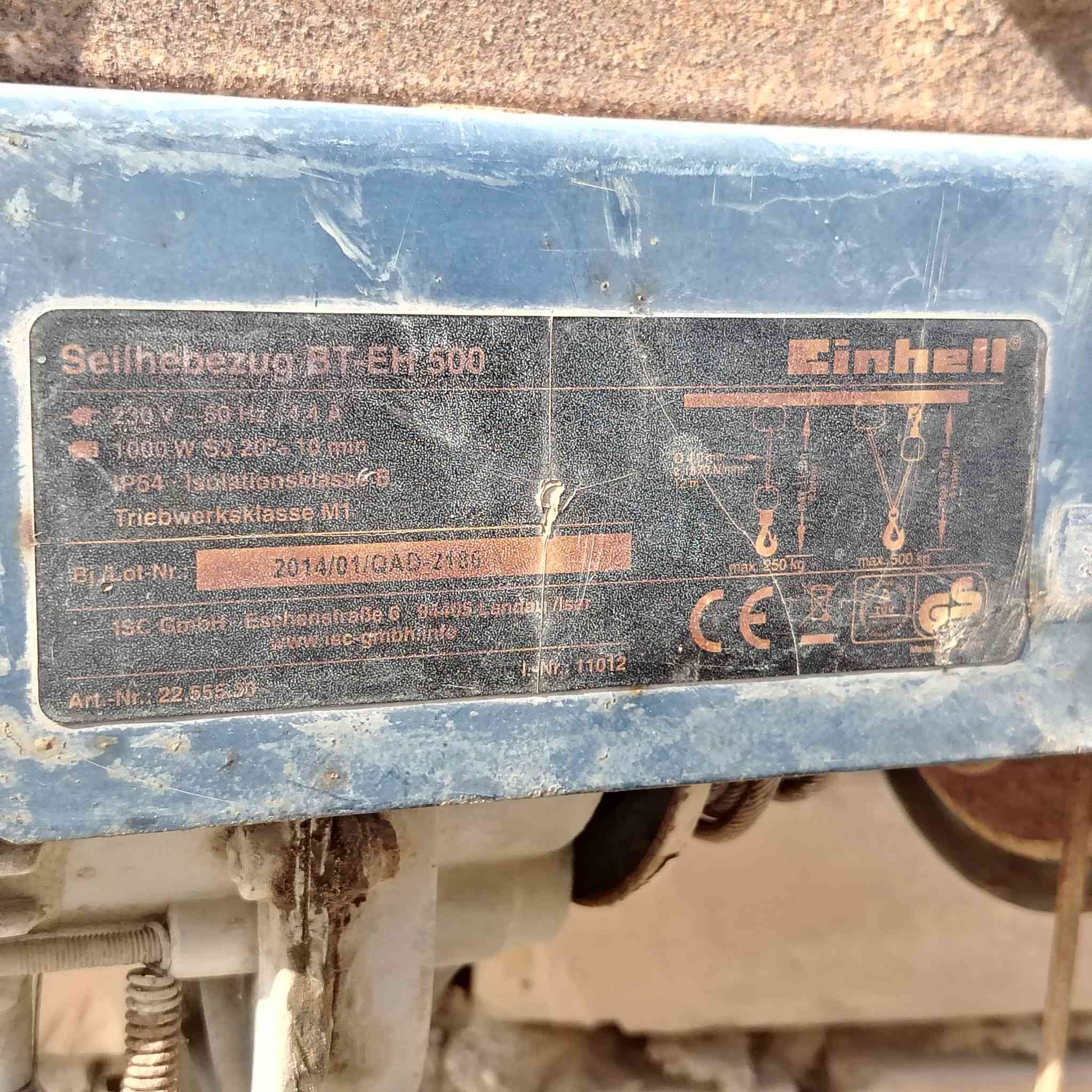 السلام عليكم ورحمة الله وبركاته ونج يشتغل كدامك سعر ٢٥٠ بيها مجال رقم الهاتف *********** تدللون
