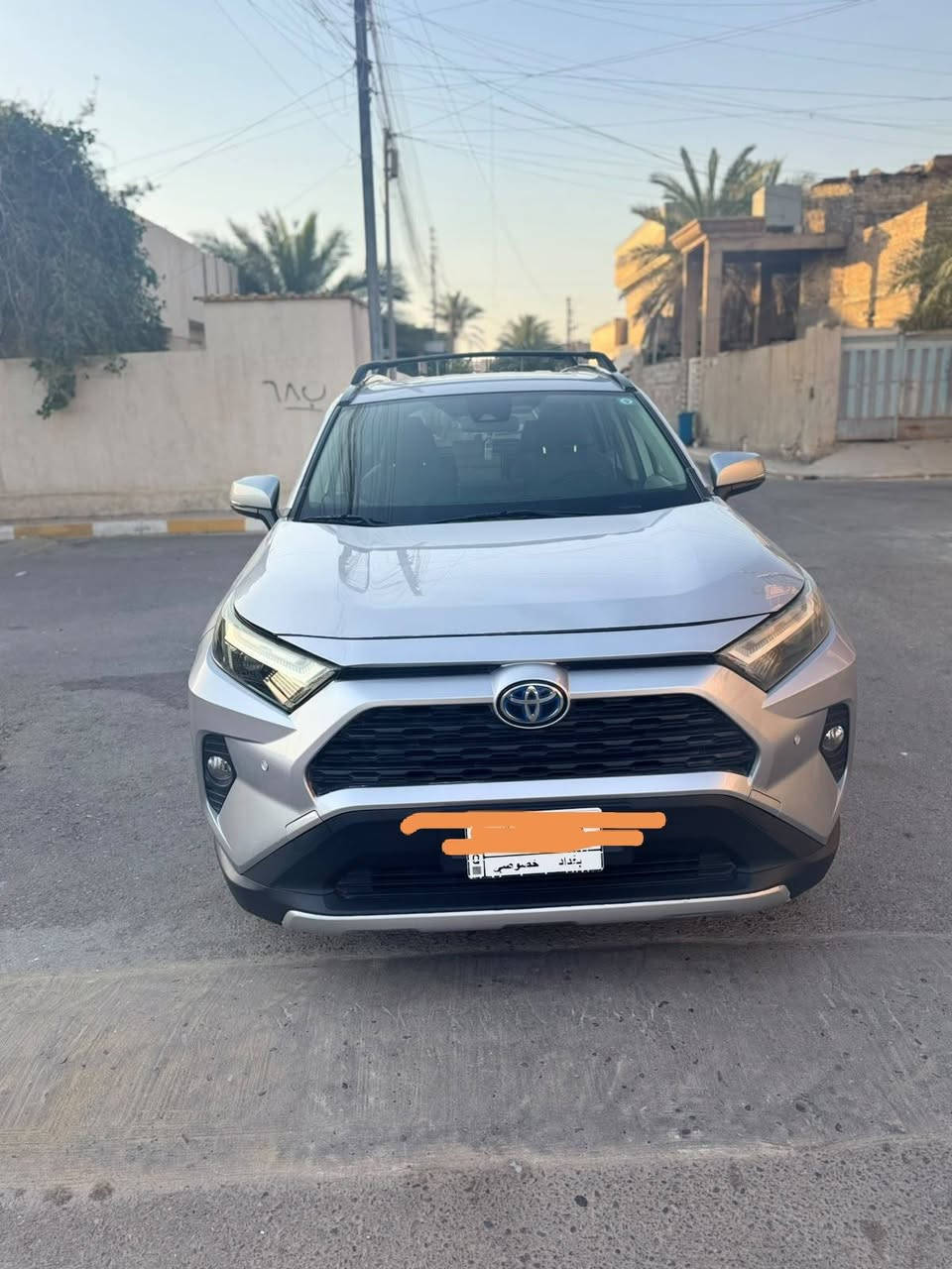 سياره راف فور وارد أمريكي هايبرد رقم بغداد XLE ماشيه ٤٦الف كيلو مو ميل حادث  جاملغ الأيمن مبدل ابلادي نفس اللون بيه ربع بنيد صبغ سياره نظيفه مكان سياره فلوجه حي العسكري السعر 205 ورقه بيه مجال
رقم الهاتف ***********
***********
