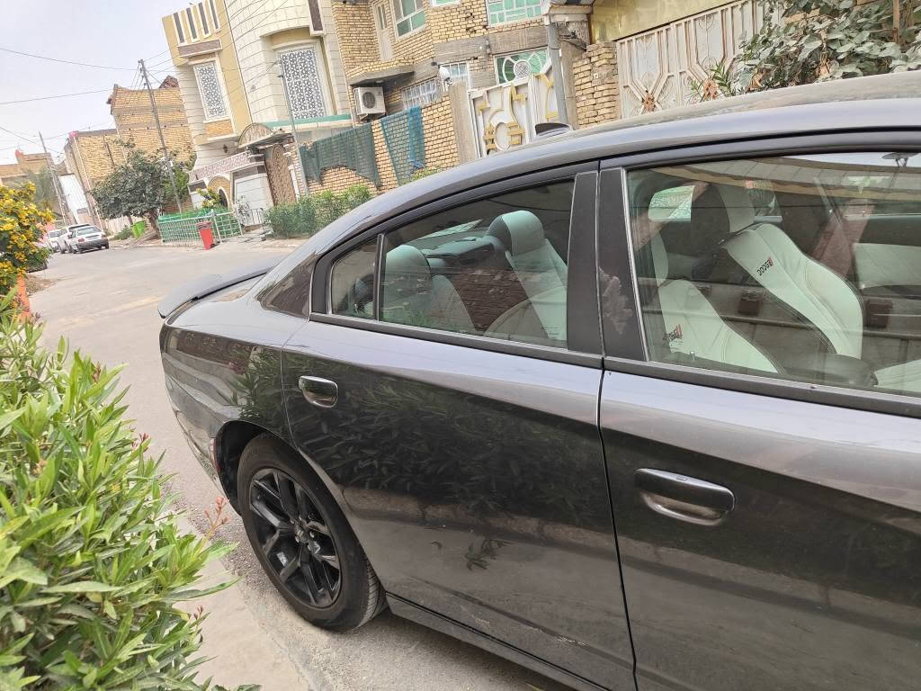 دوج جارجر 2023 SXT بلص
وارد كندي حادث بنيد فقط مصلح نفسه  بدون اي ضرر ثاني صوره حادث موجوده بلمنشور دعاميه شركه نفسه 
-العداد 36 الف ميل 
- بصمة 
- حساس خلفي 
-شاشة كبيرة 
- كامرة خلفية دوارة 
- تشغيل عن بعد 
- قطعتين تبريد 
- كرسي كهرباء 
-لايت زينون
كشنات مغلفات جلد 
باقي مواصفات معروفة
سياره جديده نقص برغي ما بيه 
رقم بغداد باسمي تحويل مباشر 
مكاني ناصريه مركز
بيع او مراوس حسب القناعه 
أي استفسار علي رقم 
***********📞
