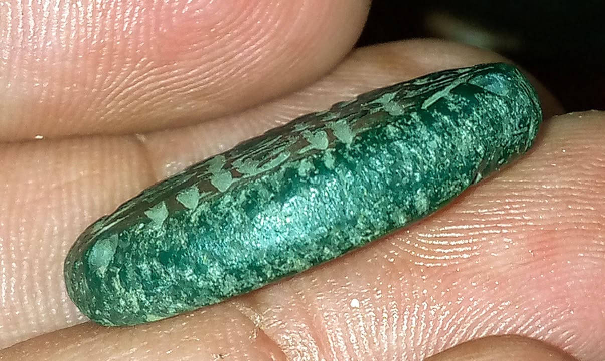 نوادر اليماني اخظر قديم خط كوفي 
السعر      ٦٥


**إذا كنت صاحب هذا الإعلان وتريد حذفه لأي سبب، رجاءا أرسل رسالة إلى الدعم الفني**