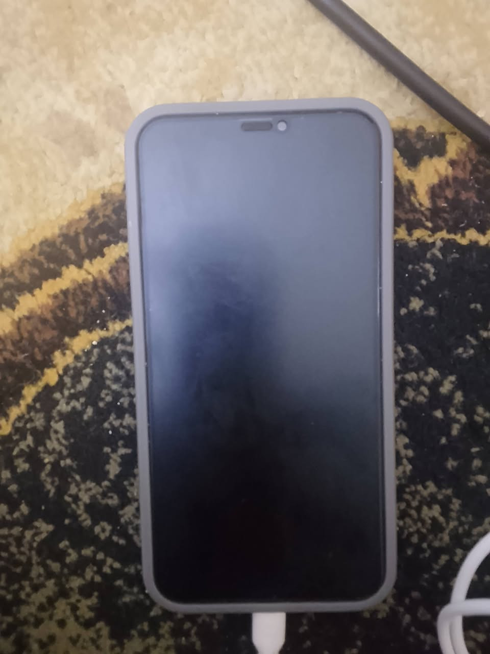 مكاني النجف ايفون 11 نظيف السعر ب 300 ***********
