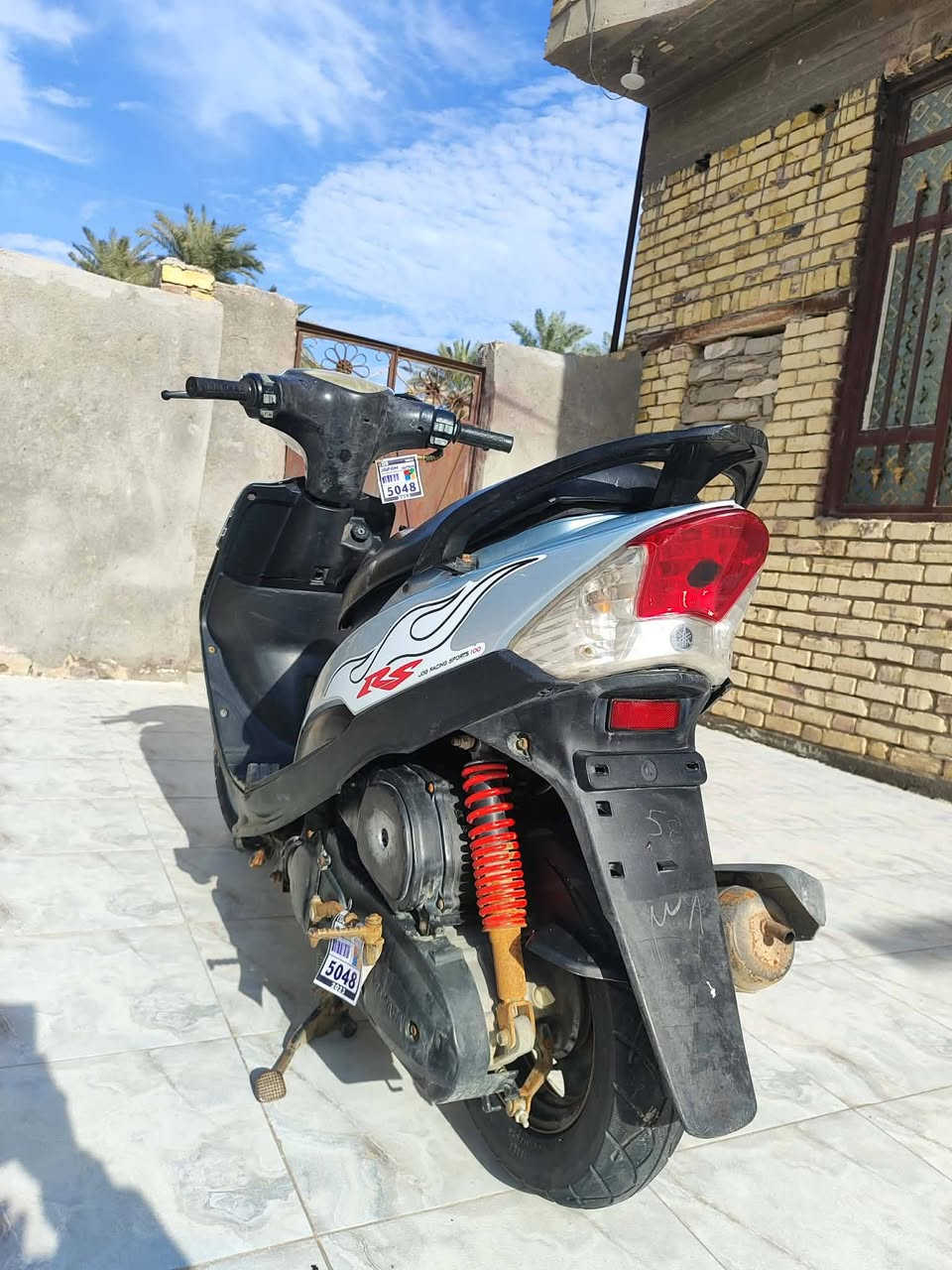 ماكس عدلة للبيع الدراجة  مفتوحة  بس مكينة خرسة   كهربائيات كلها شغالة نكرة سلف  بيها منضومة زنون.   السعر خاص مكاني سوق الشيوخ ناحية الفضلية 
***********او الاتصال عل رقم.
