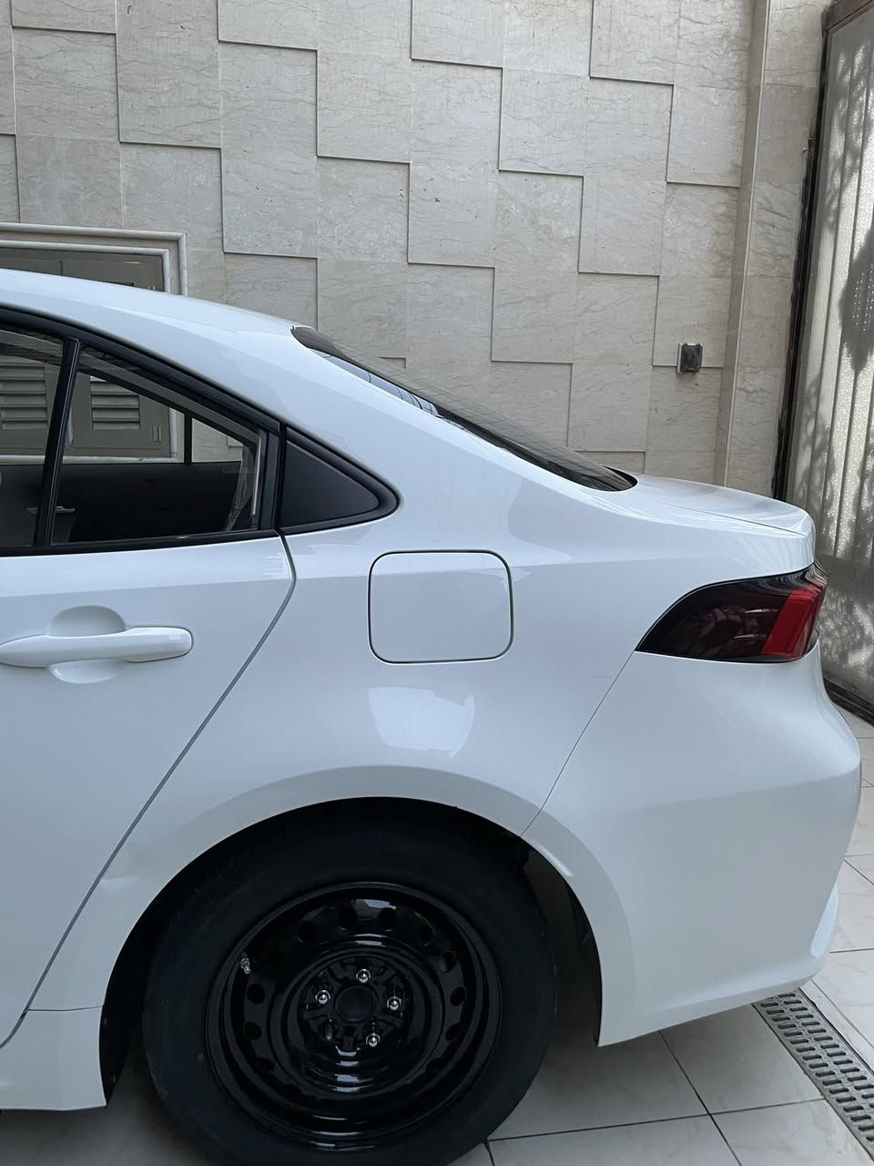 للبيع كورلا هايبرد 2024 الشكل الخليجي
فول مواصفات 
كير محرك تبريد دواخل بطارية كله ع وضع الشركة
مكفولة عام عدا رصعة ع كد اصبع يم الدوسة بطرف ممبينة
شرط الفحص
ماشية 63 الف استخدام شخصي
بصمتين 
تحويل مباشر رقم بغداد سنوية وهزة جديد بأسمي
ضايفلهة عازل حرارة ومغلف الدواخل كشنات والكاعيات كله جلد والادامة كله من الشركة دهن وفلاتر ربع متصرف ع سيارة

السعر 146$ 
بغداد السيدية
‎*********** اتصال
