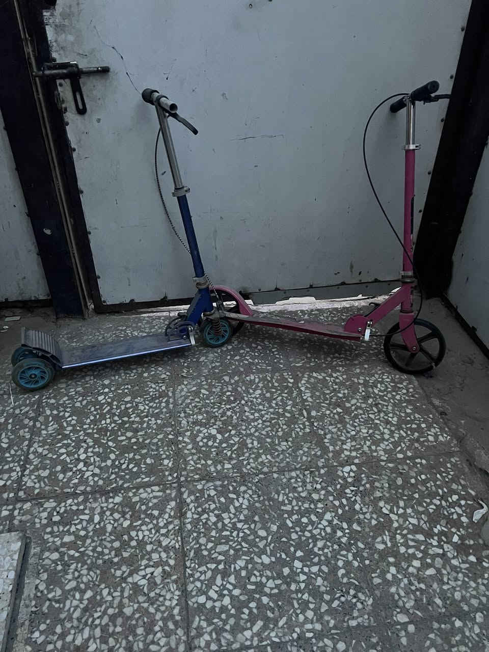 السلام عليكم ألعاب أطفال  شلع للبيع 150الف كلهم مستخدم نظيف مكاني بغداد الشعب ***********
