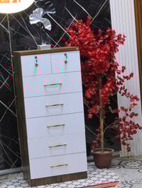 كومدي مجرات • خشب سباعي • ٦٠×١٣٧×٤٠ سم