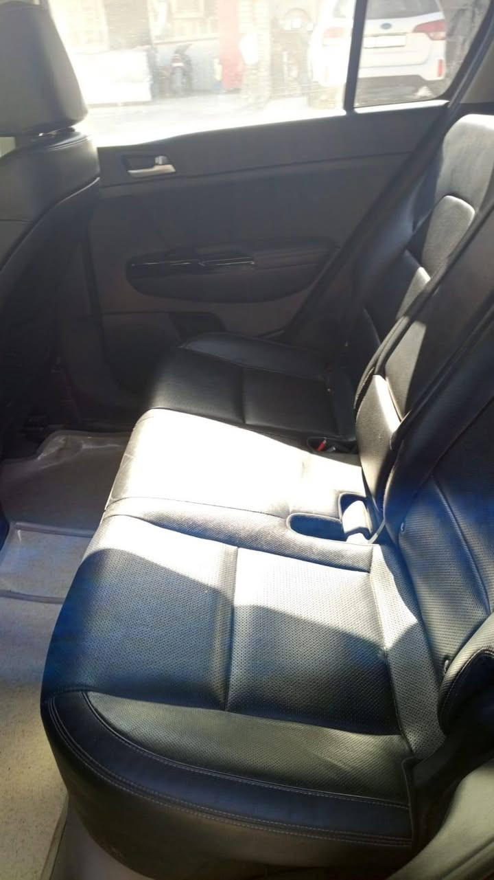 للبيع: كيا سبورتاج 2021
سيارة نظيفة جداً، استخدام شخصي وبحالة ممتازة.
🔹 الموديل: 2021
🔹 النوع: كيا سبورتاج
🔹 اللون: ازرق 
🔹 المواصفات: فول 
🔹 الحالة: تبديل جاملغ أيسر فقط
💰 السعر: 180
📍 الموقع: سبع قصور 
📞 للتواصل: (رقمك)
ملاحظة: السيارة جاهزة للفحص بأي مكان
الرقم الاستفسار: ***********
