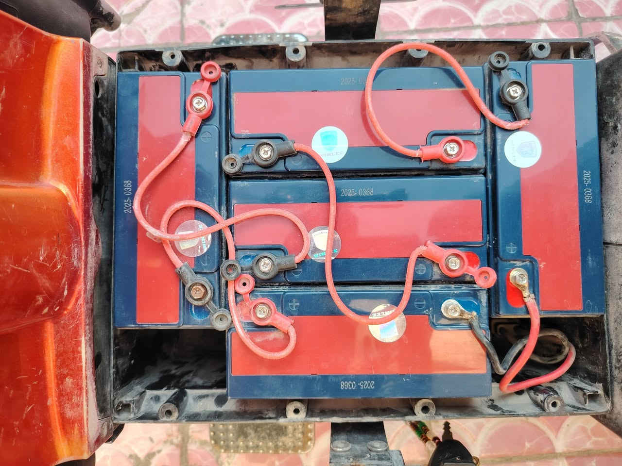 سلام عليكم شباب متاح ماطور هارلي بطاريات ٢٠٢٥ مثل ماواضح كدامكم ماطور نضيف بطاريات يقرن ١١ عل فحص وين متريد السعر ٣٥٠ وبي مجال للتواصل ***********للبيع او للمراوس بماكس او شحن
