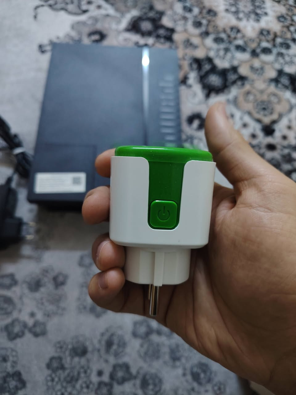 سڵاو
ئەم ڕاوتەری ئاکیوە بۆ فرۆشتن 
زۆر پاک و بێ کێشەیە
٪٩٩ خاوێنە
سویچ پلاکی سمارت
وایفایە
نرخی هەردووکی ٣٠ هەزارە شوێن چەمچەماڵ گەیاندن نیە
تکایە هەردوکی بەیەکەوە ئەفرۆشم 
بۆ مەعمەلە نامە مەنێرە سعری قفڵە


**إذا كنت صاحب هذا الإعلان وتريد حذفه لأي سبب، رجاءا أرسل رسالة إلى الدعم الفني**