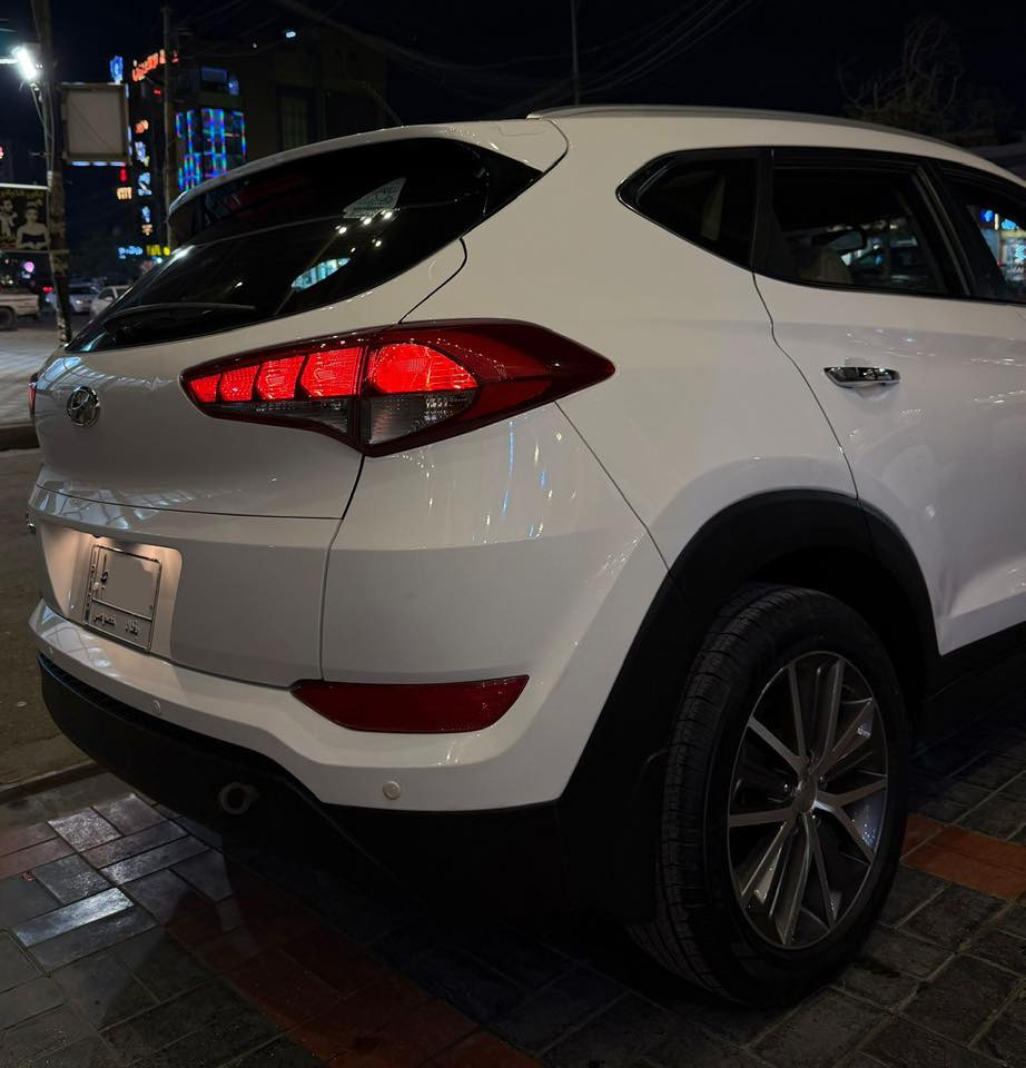 سلام عليكم توسان 2017 خليجي ماشيه 68 شرط الفحص سياره جديده بلعافيه ع ياخذهه رقم بغداد السعر 178 بيه مجال حك الجيه ***********
