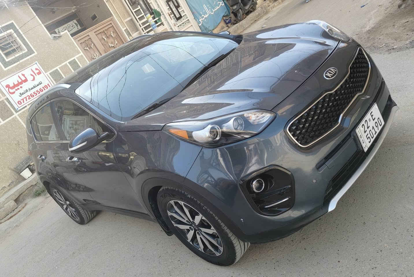 ياالله سلام عليكم.للبيع أو مراوس كيا سبورتج موديل 17وارد امريكي فول مواصفات
فتحه سقف بانورما
رادارات ومري ترحيب
كشنات وموقود هيترات
3انضمة قياده
شاشه وكامره دواره 
بصمه ابواب وتشغيل
وبعد بيه هواي مواصفات 
حادث السياره جاملغ وبنيد بدون دواخل 
السياره جديده وجاهزه علااخر حبايه وبل عافيه علياخذه ارقام وسنويه جديده بأسمي
السعر 148وبيه مجال للاستفسار ***********مكاني كربلاء..
