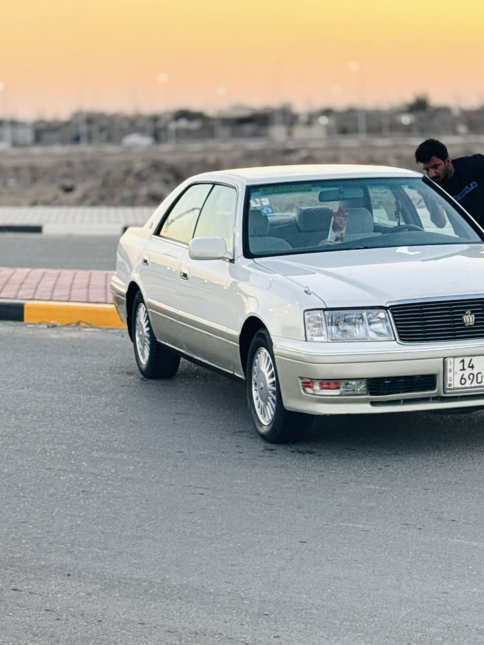 سلام عليكم رمضان كريم
راس ثور موديل 1997 مكفوله 
من الكصه ونغل الجثه والضربه مكينه وكير فيشتين كفاله حداديه جديد تخم تاير ويل كب جديد كهربائيات كله شقاله تبريد ثلج شاشه كامره كله شقاله كشنات كهربائية تبريد خلفي سنويه لغايه 2031 تحويل مباشر رقم بصره انكليزي السعر 112 بيه مجال للشراي الاستفسار اتصال على الرقم *********** العنوان البصره بلخدمه
