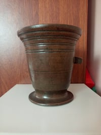 هاون أنتيك ابو ترجيه قديم جداً جداً بدون يده ثقيل ارتفاع 18ونص سم للبي...