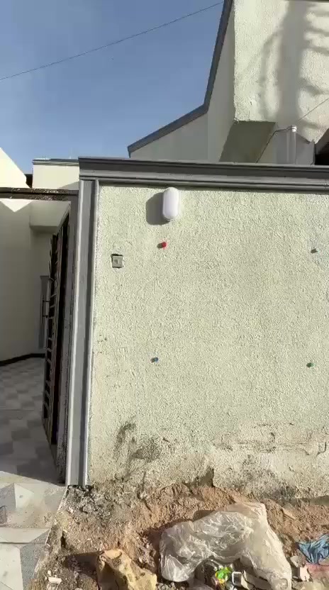 بيت اليجار مساحته 200متر غرفتين دوانيه مطبخ صحيات الجزيرة زين العابدين يم سواق أبو حيدر *********** ايجار البيت 400
