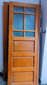 باب خشب • صاج • نضيف