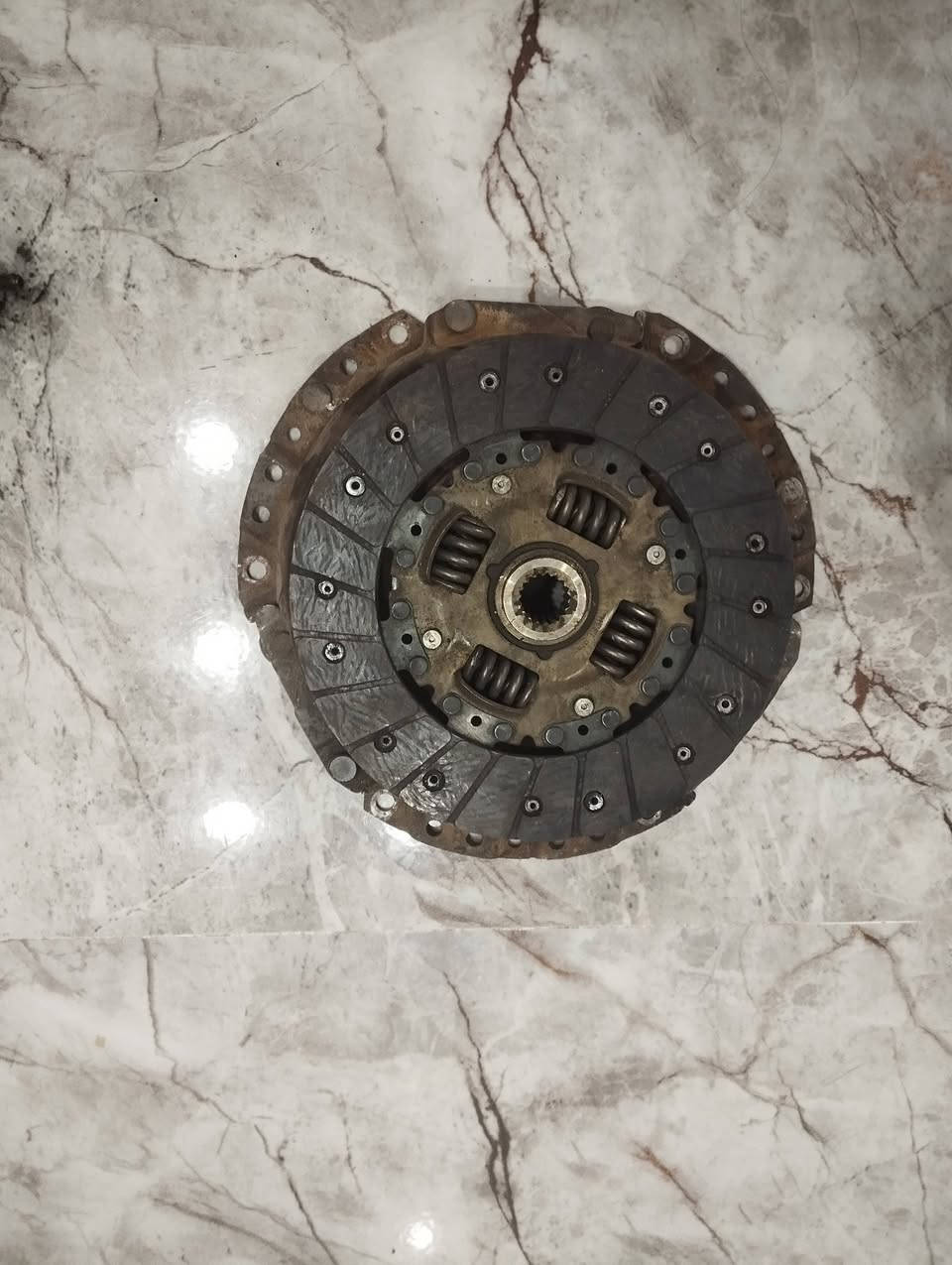 قراض مال نيسان برايمر حجم 16 شرط الفحص بسعر مناسب ملاحضه فيت بني مال اوميكه خارجي ،،،،،، اليريد يخابر علا هاذا الرقم ***********
