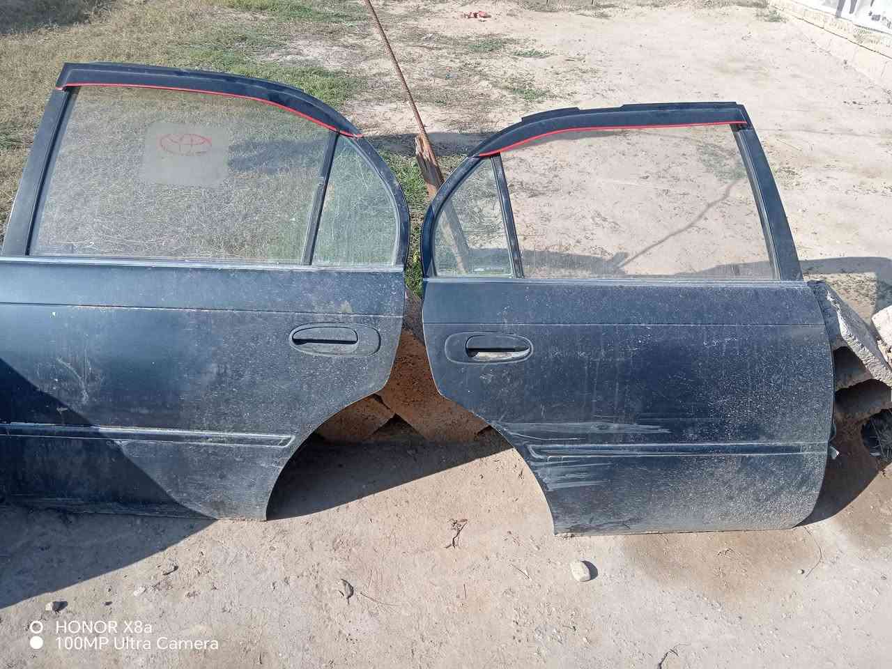 بوب كورلة تخم اربع بيبان فارغات للبيع السعر 125 العنوان ديالى حمرين *********** م
