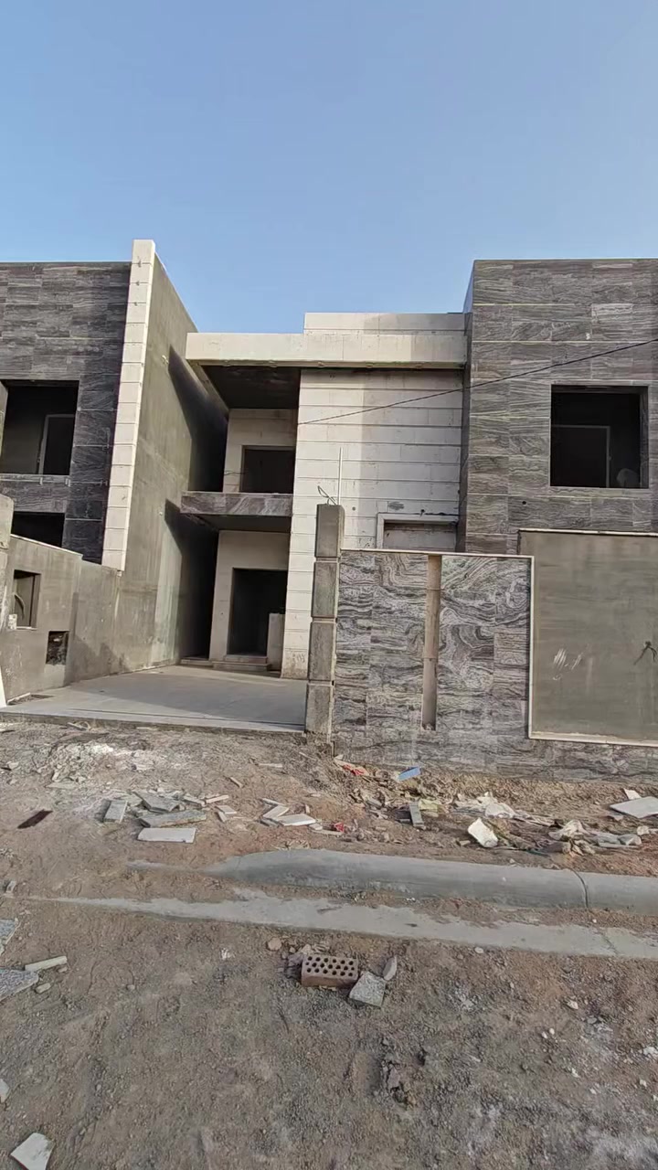 🏠 بيع سريع في المرحلة السابعة الدور المنجزة
📍 مجمع الفاروق السكني الأول - قرب معمل الزجاج
      علما ان الدار باقي على الاستلام شهر
✨ المساحة 300م  
   تفاصيل المنزل :-
🔸مطبخ 
🔸صالة وإستقبال 
🔸5غرف نوم ثلاثة منها سويت 
🔸5 حمام 
🔸حديقة  مع كراج 
⭕️ السعر( 340000000 )   ثلاثمائة واربعون مليون قابل 
      للتفاوض...
للإستفسار أكثر إرسال رسالة على الواتساب او الاتصال على :-
***********
***********
