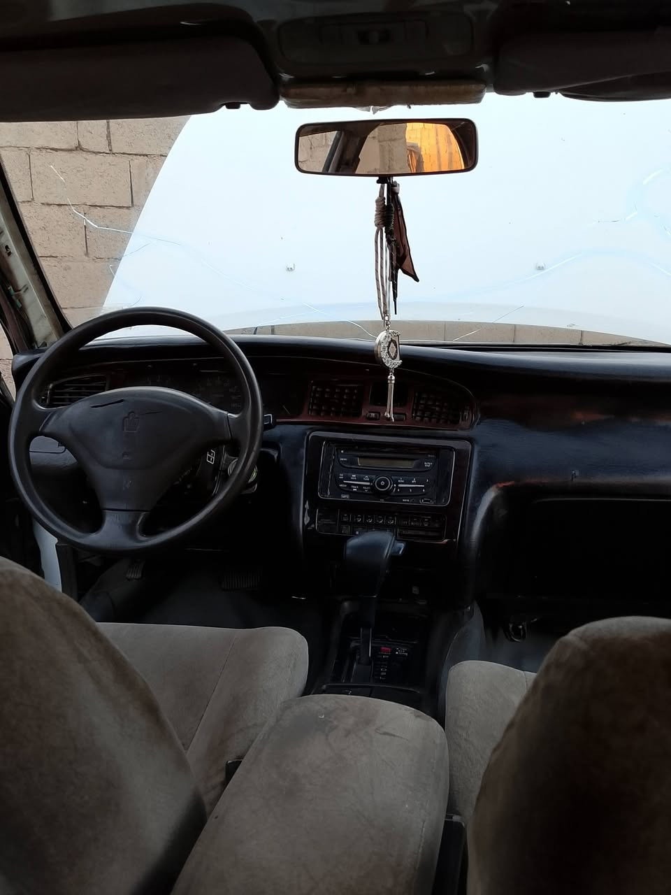 بطه منفصل رقم ديالى انكليزي باسمي سياره مكفولة من كص وضربه قويه وعشائر وكفاله عامه من اي شي عدا شبر بجاملع عكس سايق ولباقي كفاله عامه سياره نصبتها كلش حلوه مكاني ديالى أو صلاح دين 
رقمي ***********
